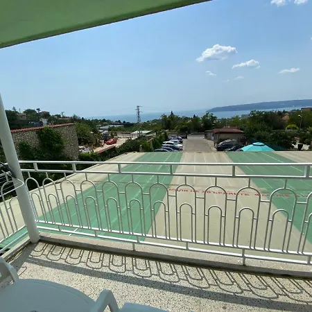 Хотел Hayat Ltd *