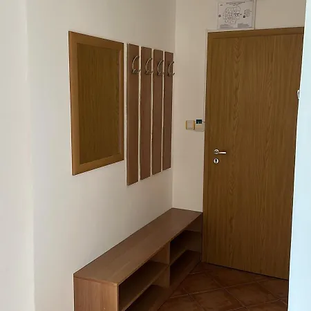 Hayat Ltd * Приморско